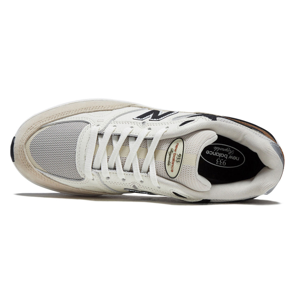 New Balance Andrew Reynolds 933 Wide Shoes - Sea Salt/Brown